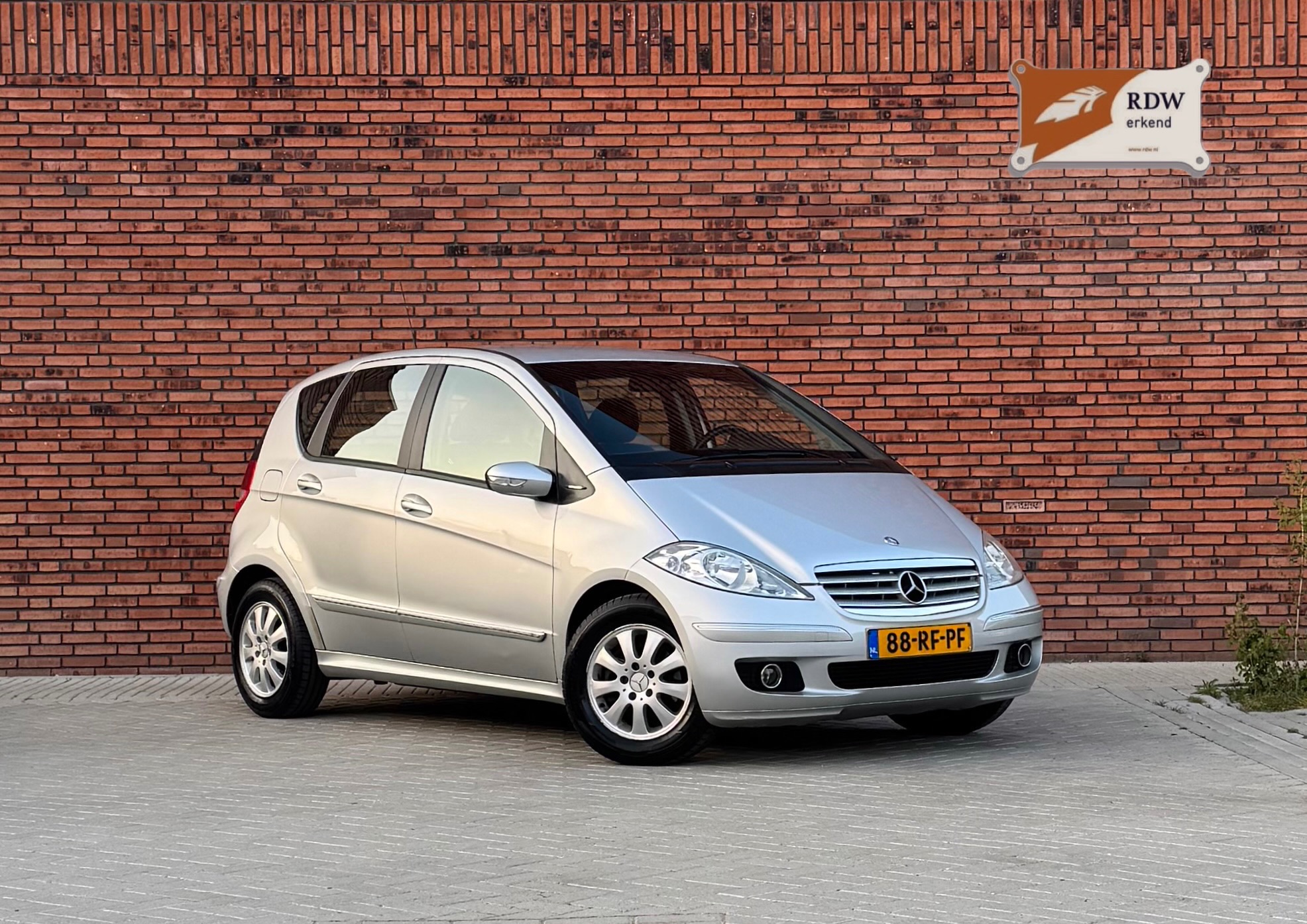 MERCEDES-BENZ A 170 Elégance
