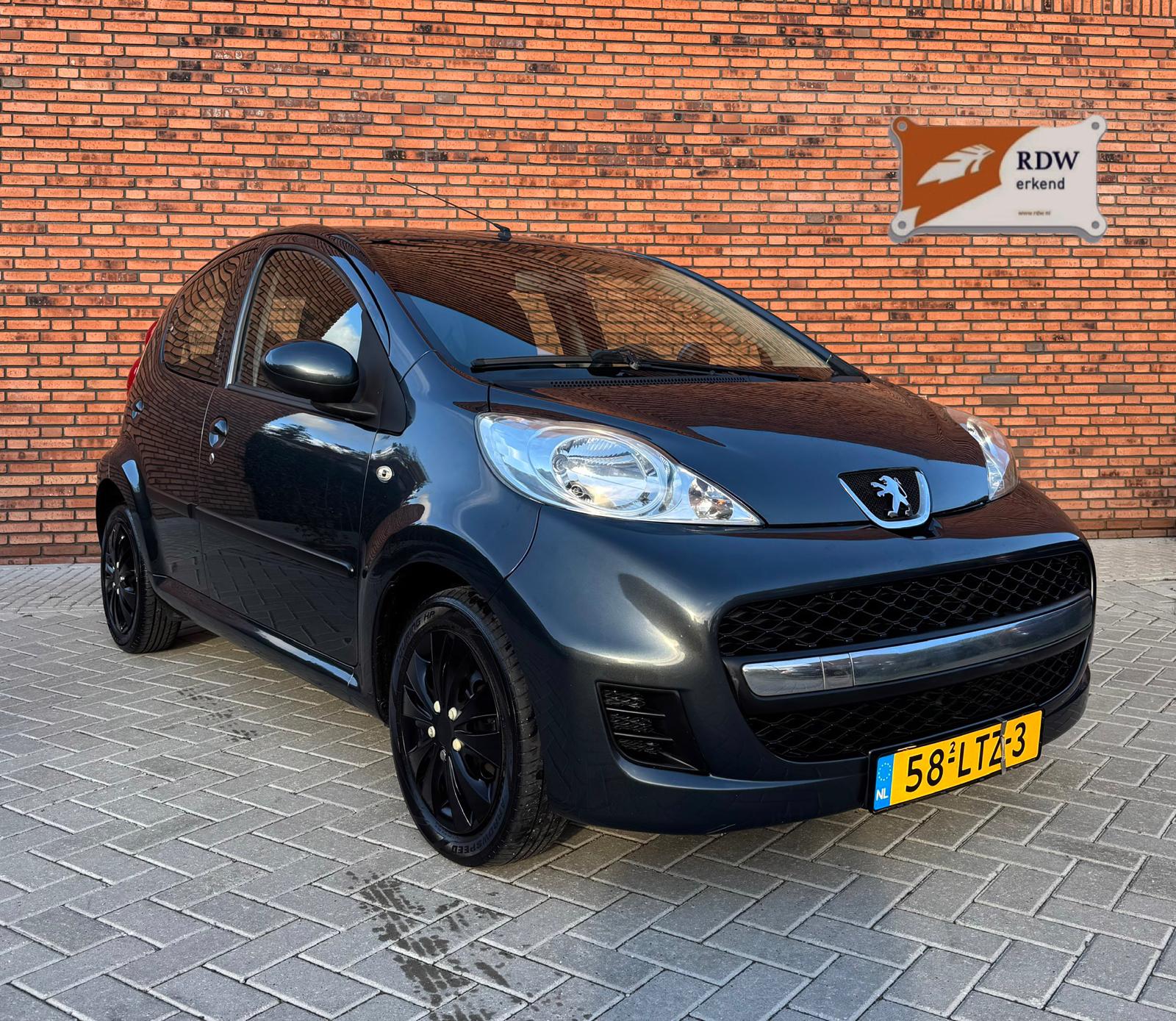 Peugeot 107 (VERKOCHT) Urban Move