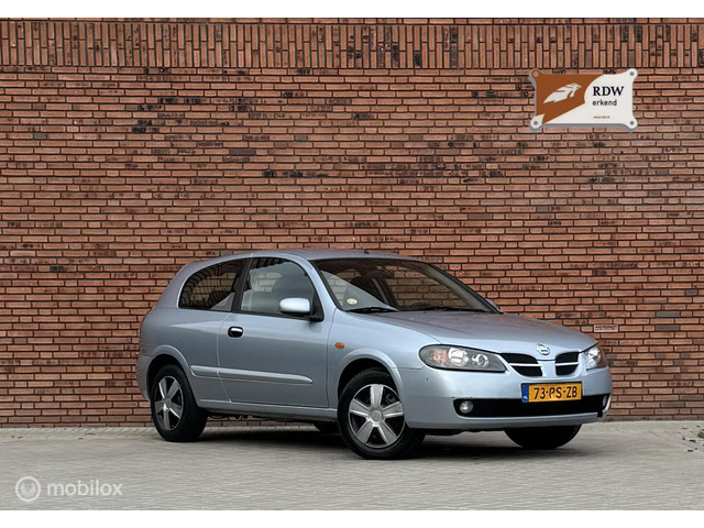 Nissan Almera